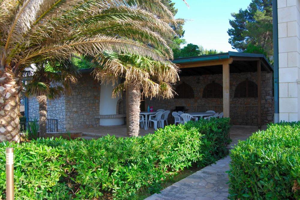 Apartmenthaus Punta **** Splitska Exterior foto