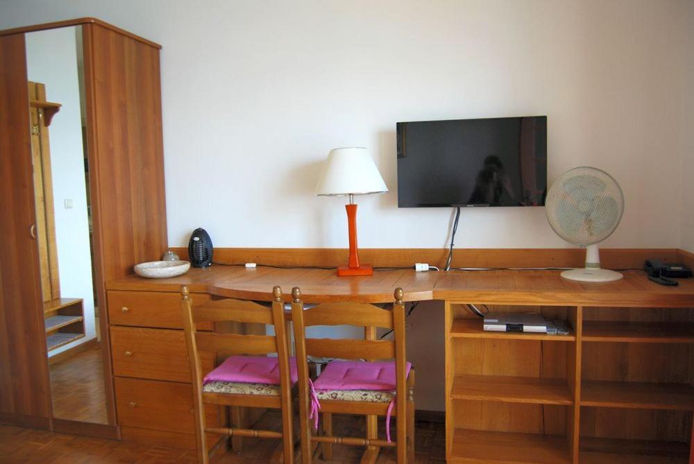 Apartmenthaus Punta **** Splitska Exterior foto