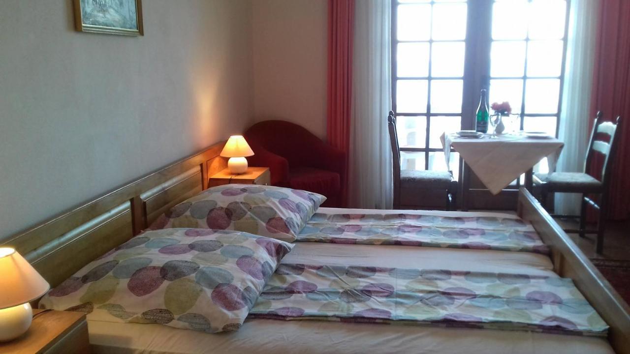 Apartmenthaus Punta **** Splitska Exterior foto
