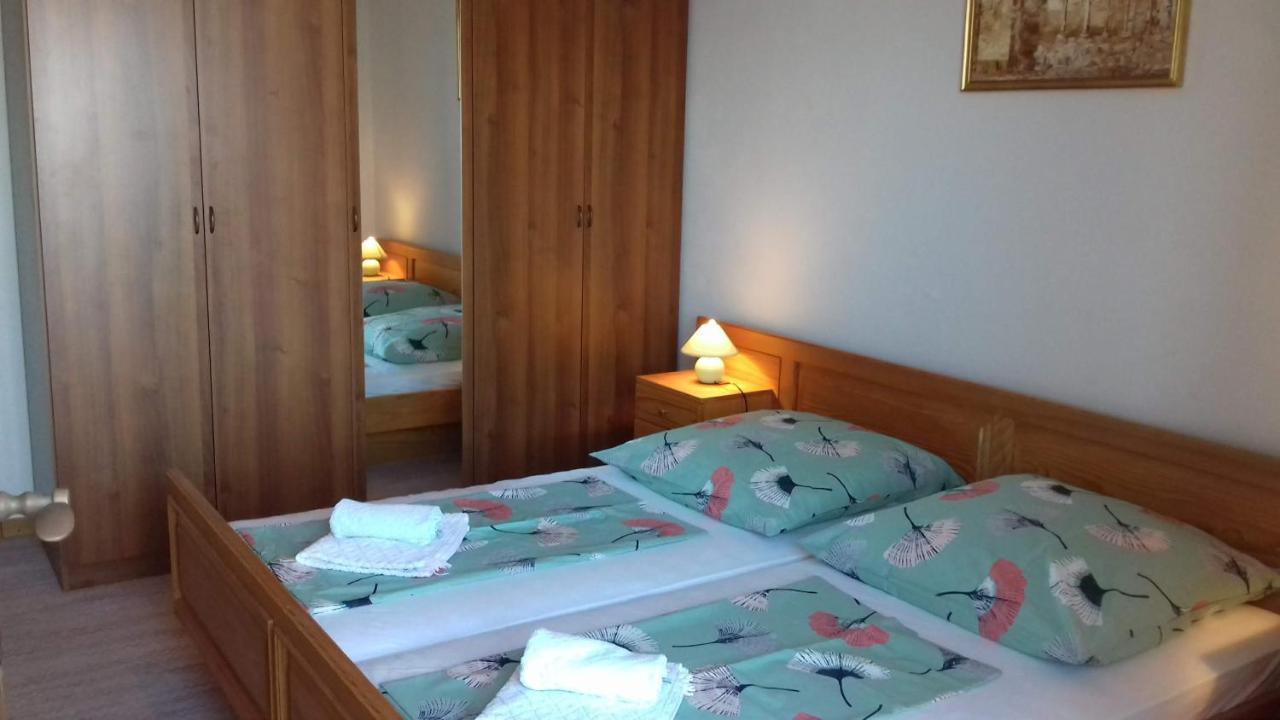 Apartmenthaus Punta **** Splitska Exterior foto